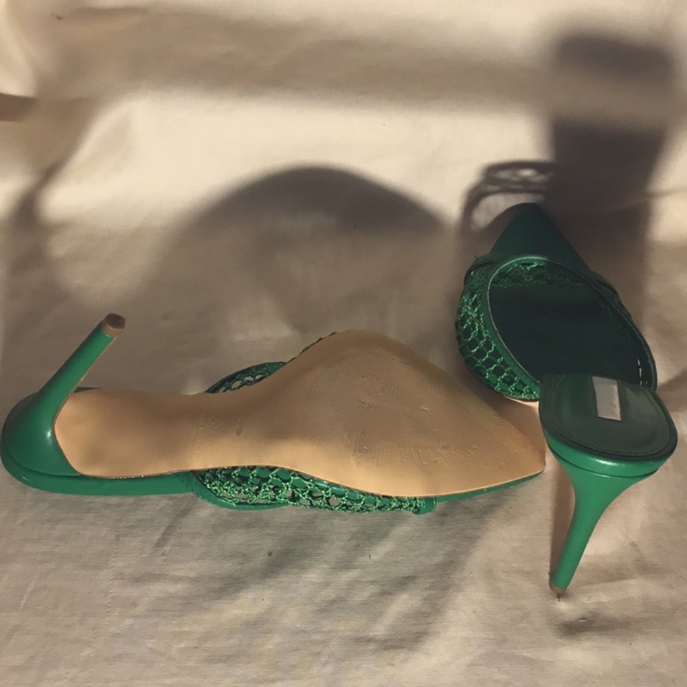 Liliana Emerald Green Pointed Toe Mesh Mule Heels - Picture 4 of 4